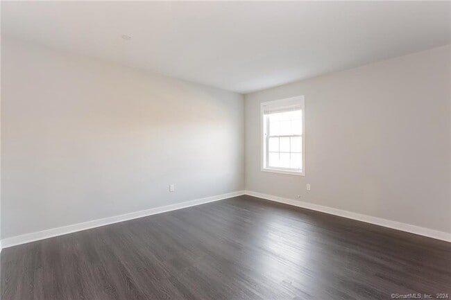 Building Photo - 49 Taylor Ave