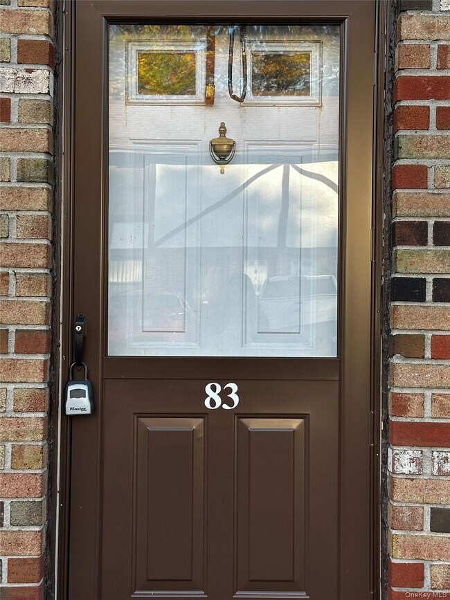 Building Photo - 83 Bailey Ct