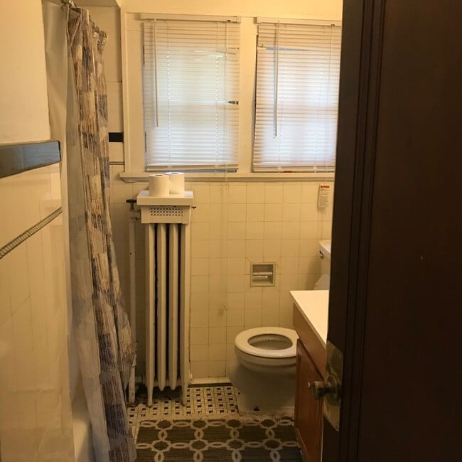 Building Photo - 2974 N Frederick Ave