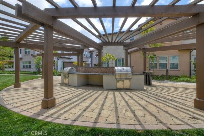 Building Photo - 1137 Delpy View Point
