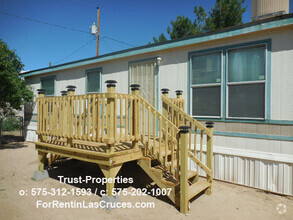 Building Photo - Great Dog Friendly Mobile Home in town