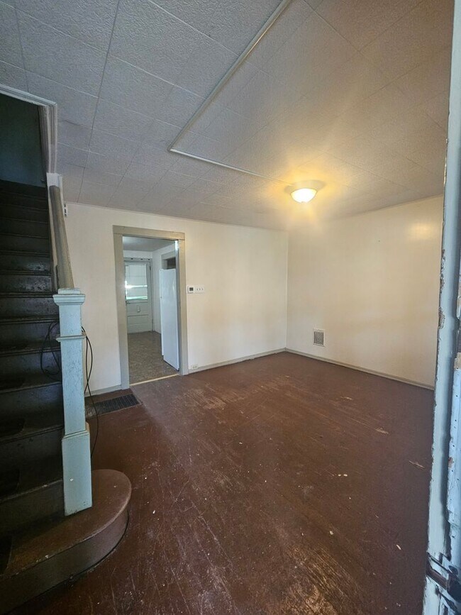 Building Photo - 723 East End Ave