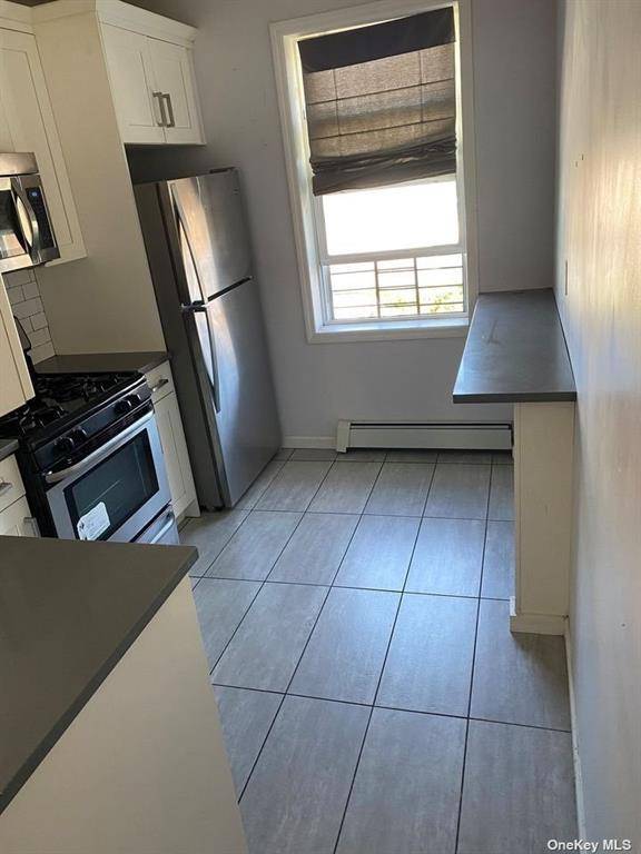 Building Photo - 949 E 89th St