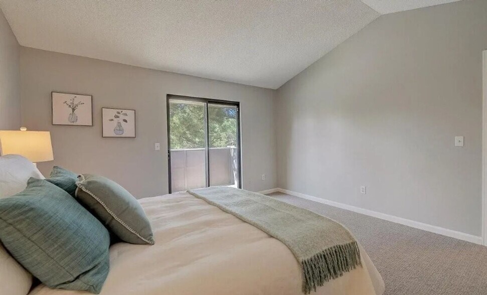 Building Photo - 6785 W 84th Way