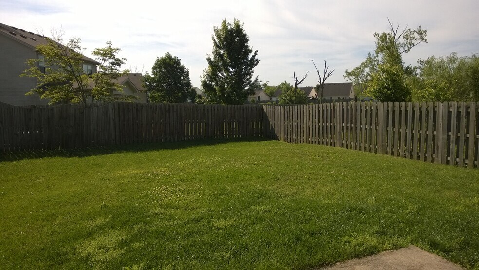 Building Photo - 1093 Winding Oak Trl