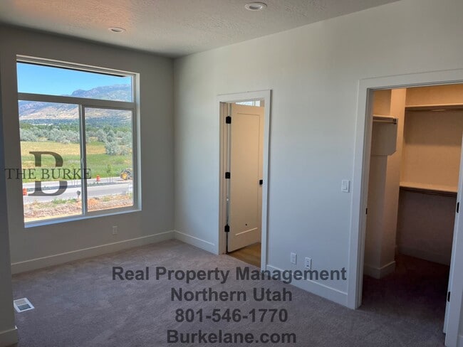 Building Photo - Brand New 3 Bedroom townhome