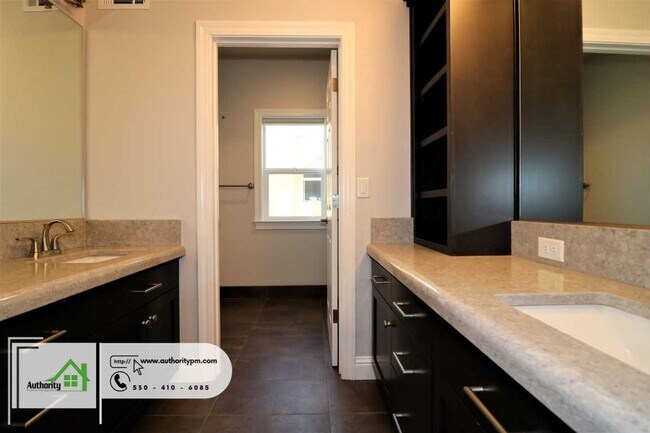 Building Photo - 1353 Browning Street