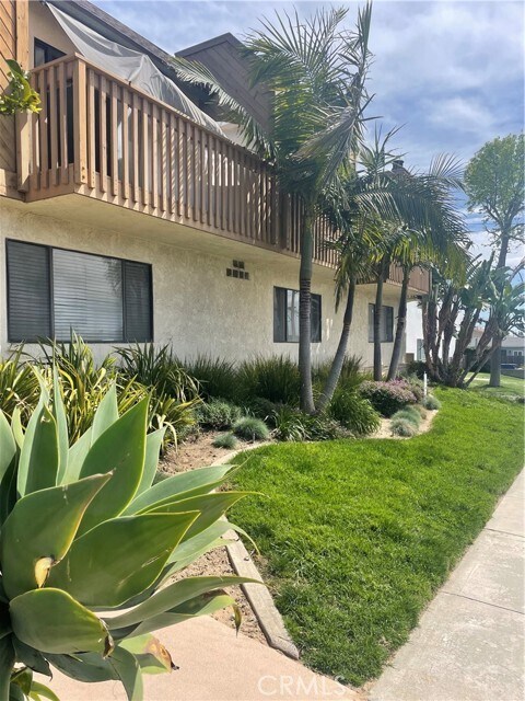 Primary Photo - 1988 Junipero Ave