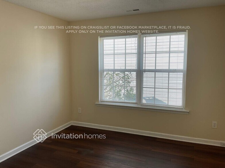 Building Photo - 8020 Caliber Woods Dr