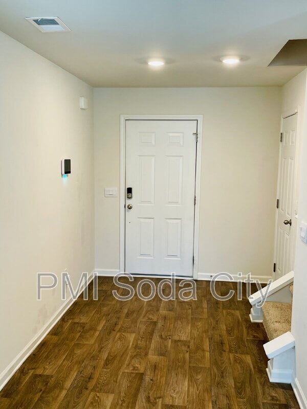 Building Photo - 173 Dunham Rd