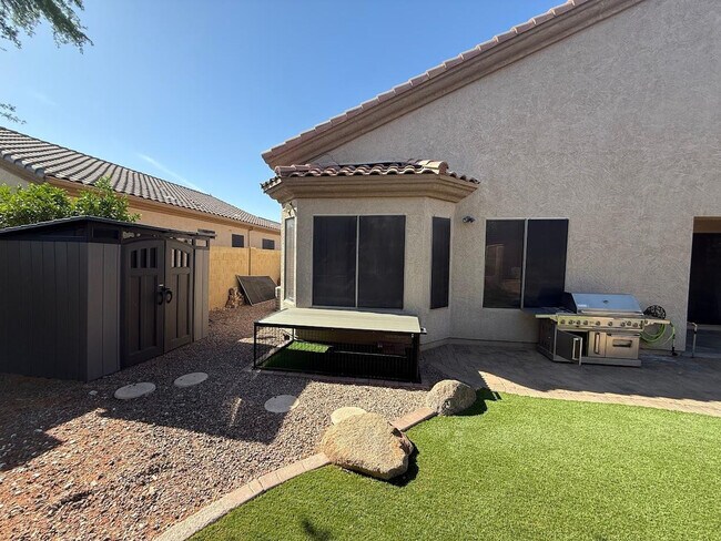 Building Photo - 6602 W Molly Ln