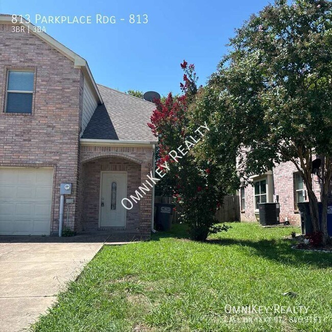 Building Photo - 813 Parkplace Ridge