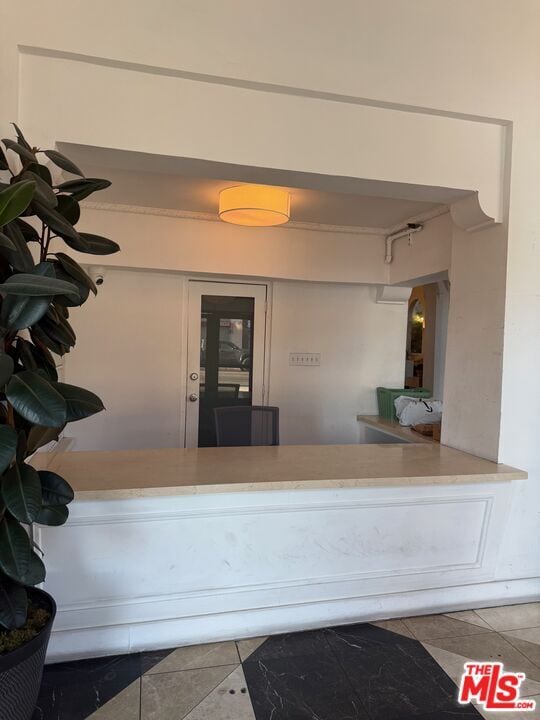 Building Photo - 5217 Hollywood Blvd