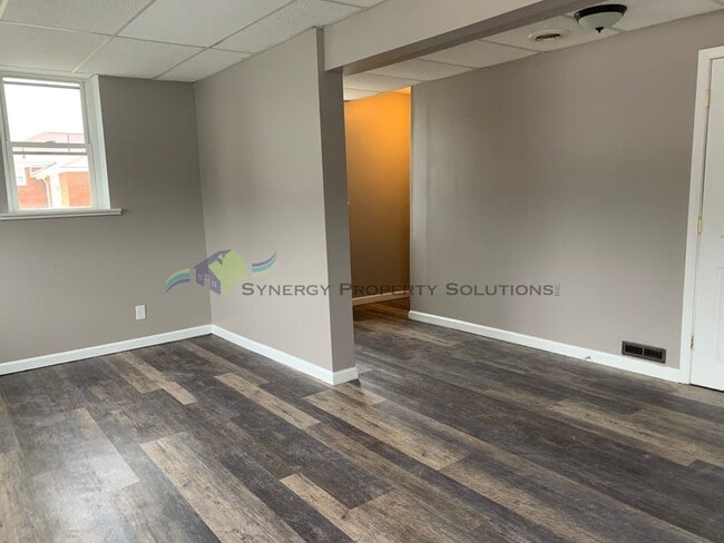 Building Photo - Madison Rental