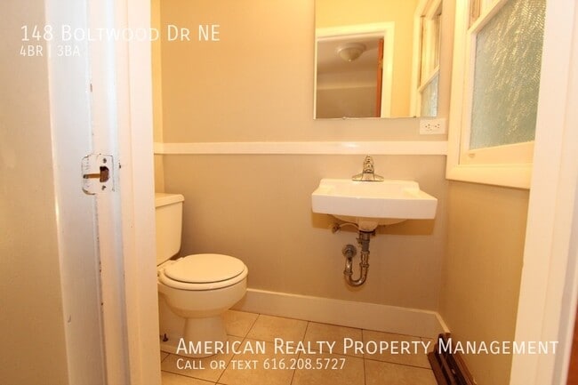 Building Photo - 148 Boltwood Dr NE