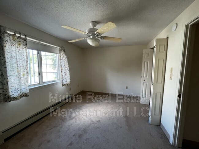 Building Photo - 307 Garland St
