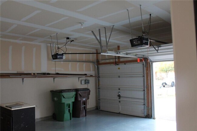 Building Photo - 2513 Rusk Ct