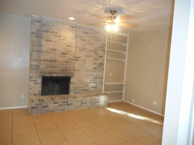 Building Photo - 3106 Cedar St