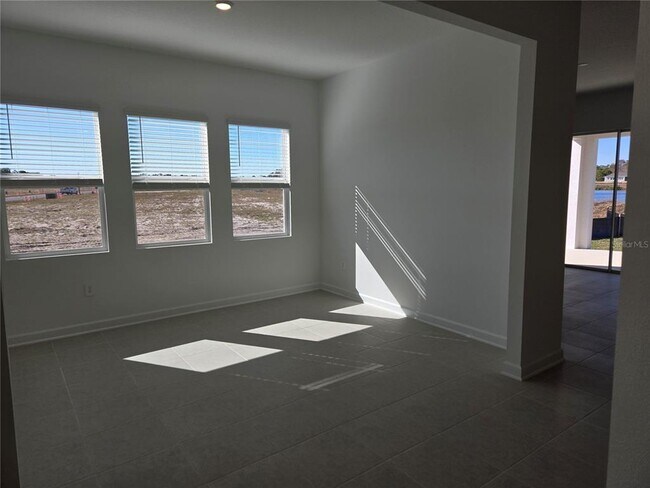 Building Photo - 4894 Waltham Forest Dr