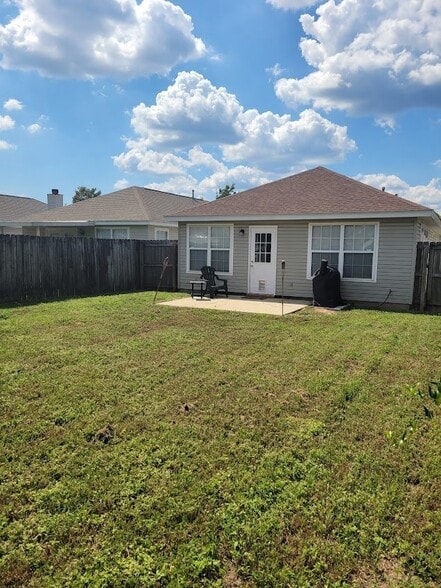 Building Photo - 3031 Flintlock Dr