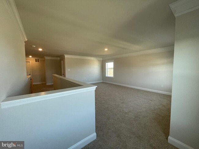 Building Photo - 33016 Blue Iris Rd