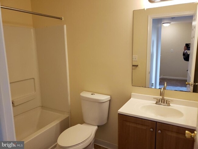 Building Photo - 178 Liborio Dr