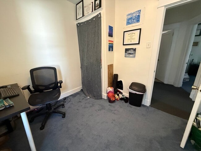 Building Photo - 5921-5923 Nicholson Street