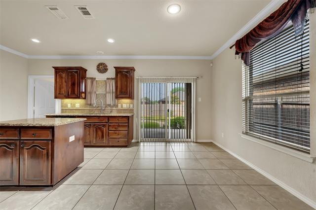 Building Photo - 5813 Paluxy Sands Trail