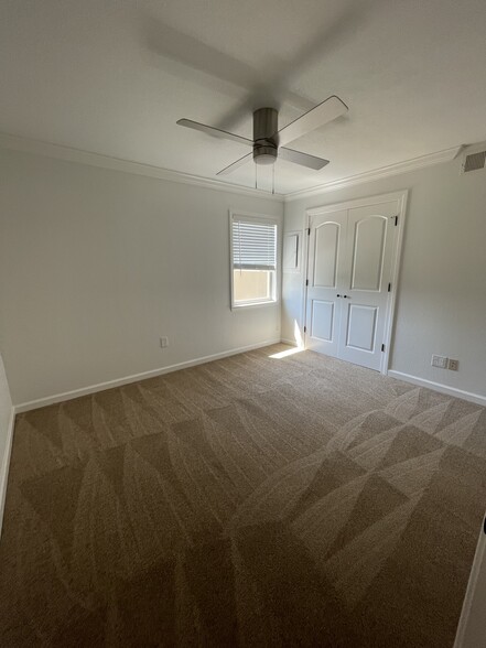 bed 2 upstairs - 114 Orleans Oak Ln