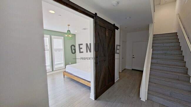 Building Photo - Beautifully Furnished 3Bd 3.5Ba Condo in Costa Mesa