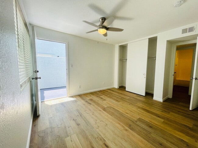 Building Photo - Beautifully Upgraded Apartment in Gated Co...