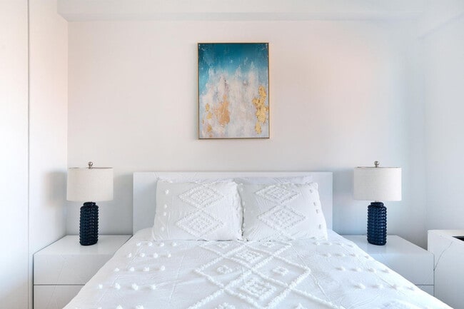 Building Photo - 87 Columbus Ave