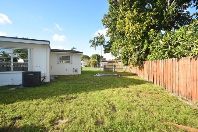 Building Photo - 18601 SW 97th Ct
