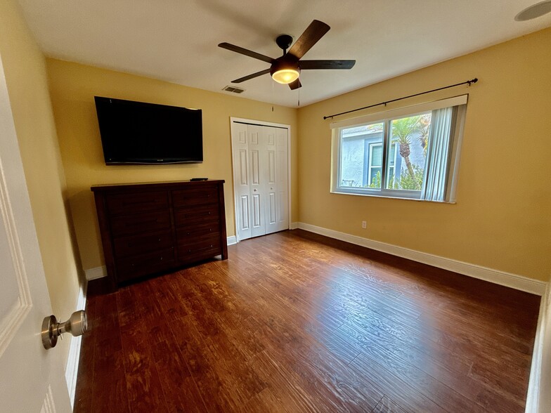 ROOM 2 - 19029 Weatherstone Dr