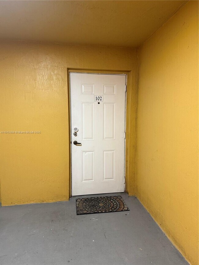 Building Photo - 20830 SW 87th Ave