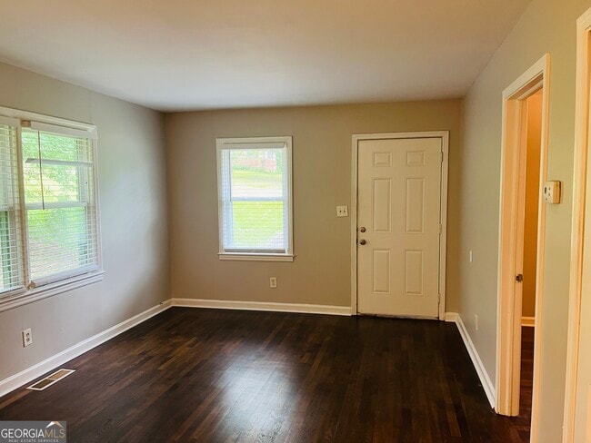 Building Photo - 4531 Wesley Dr