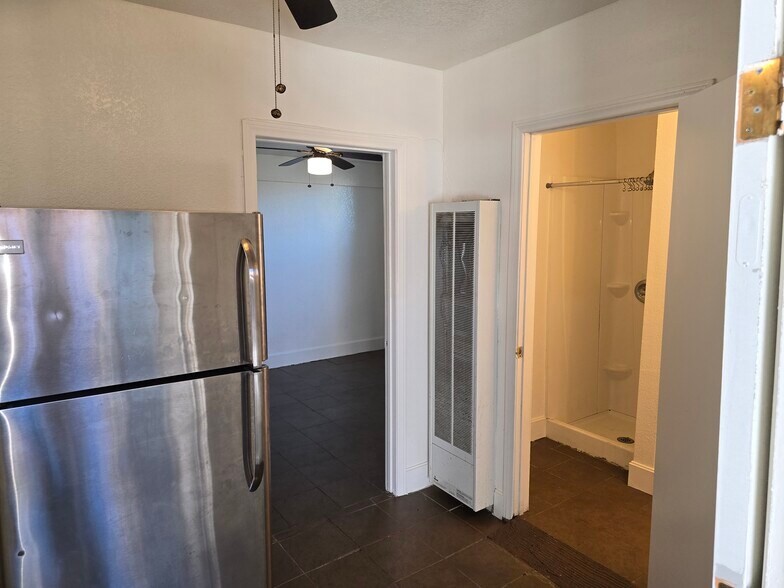 Building Photo - 6410 10th Ave