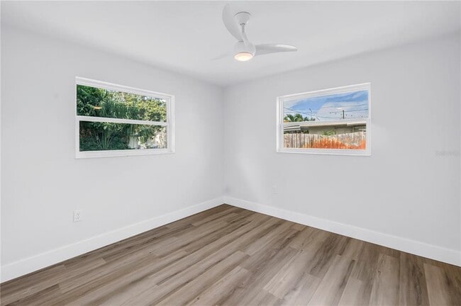 Building Photo - 6161 35th Ave N