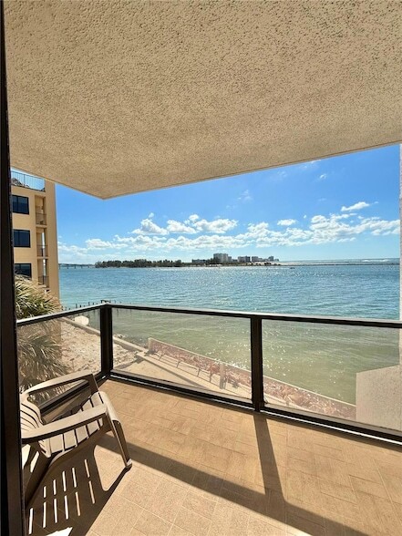 Building Photo - 450 S Gulfview Blvd