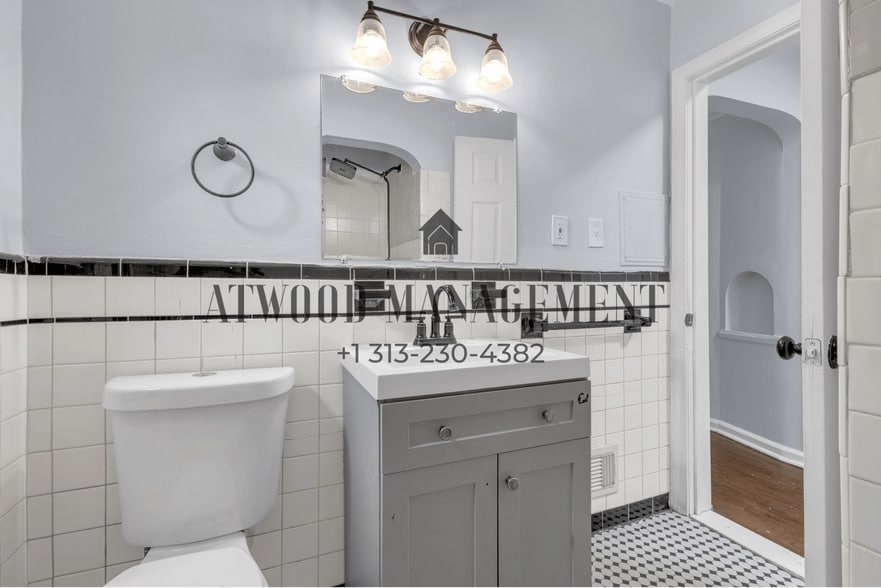 Building Photo - 9755 Wayburn St