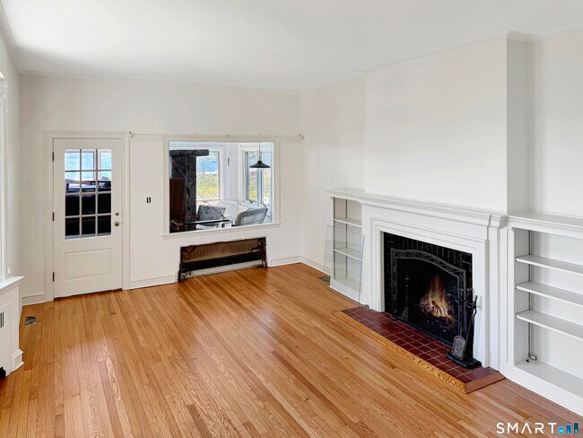 Building Photo - 17 Seaview Ave