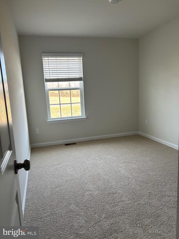 Building Photo - 167 Rae Ct