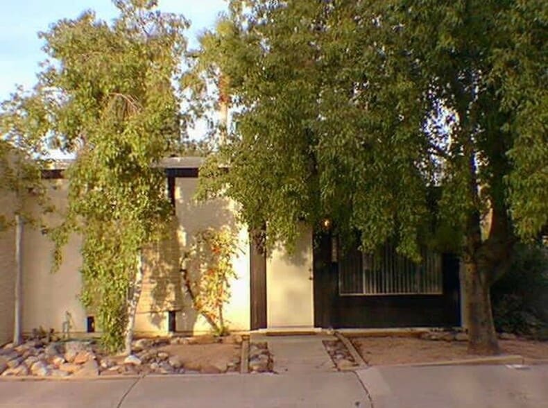 Building Photo - 2240 W Carson Dr