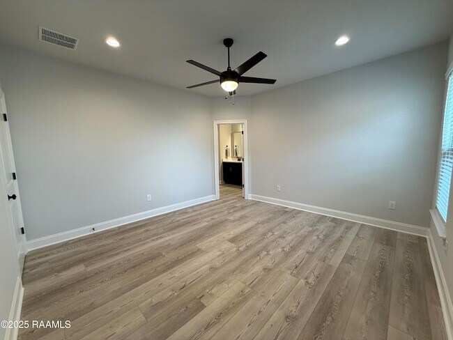 Building Photo - 135 Ridley Ln