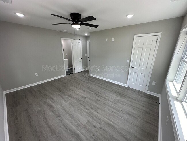 Building Photo - 12317 Metlock Rd