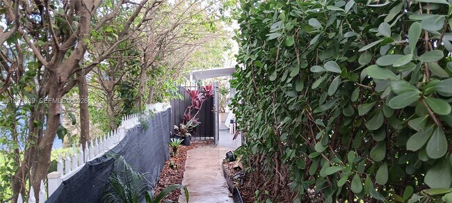 Building Photo - 6761 Branch St