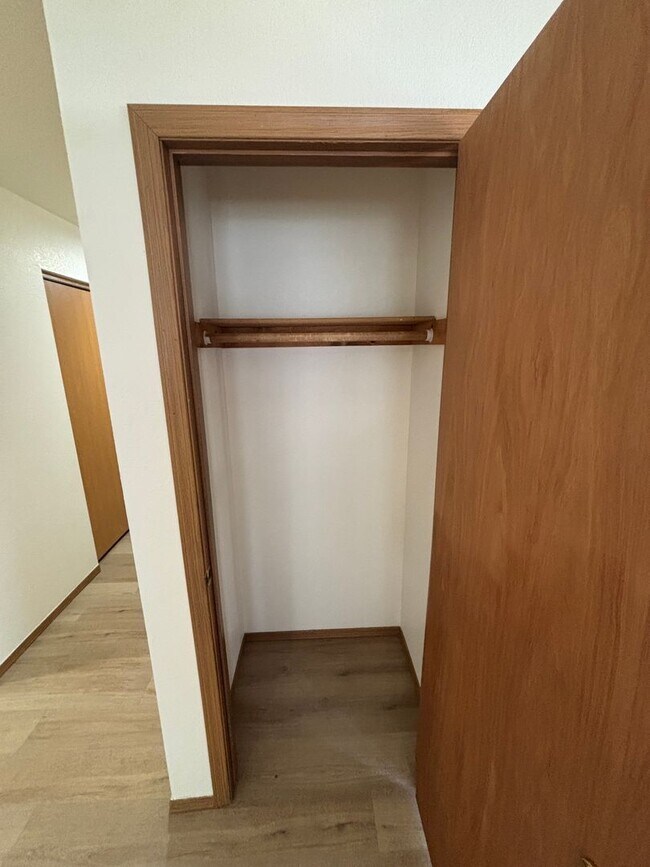 Building Photo - 211 N Lava