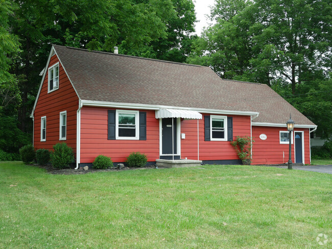 Building Photo - 6160 W Quaker St