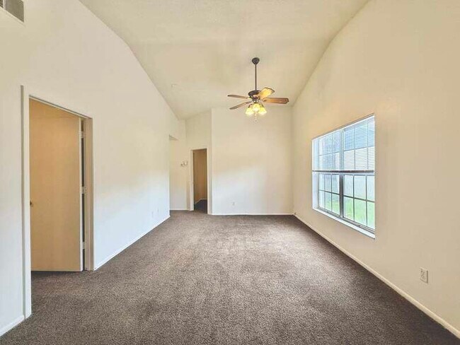 Building Photo - 599 Capistrano Ct