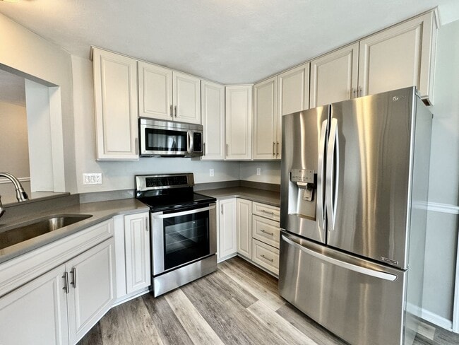 Building Photo - Ready 06-17-26 in Sawyers Mill - Ranch Home w/Loft On Cul-De-Sac! Pet Friendly - Grassfield High ...